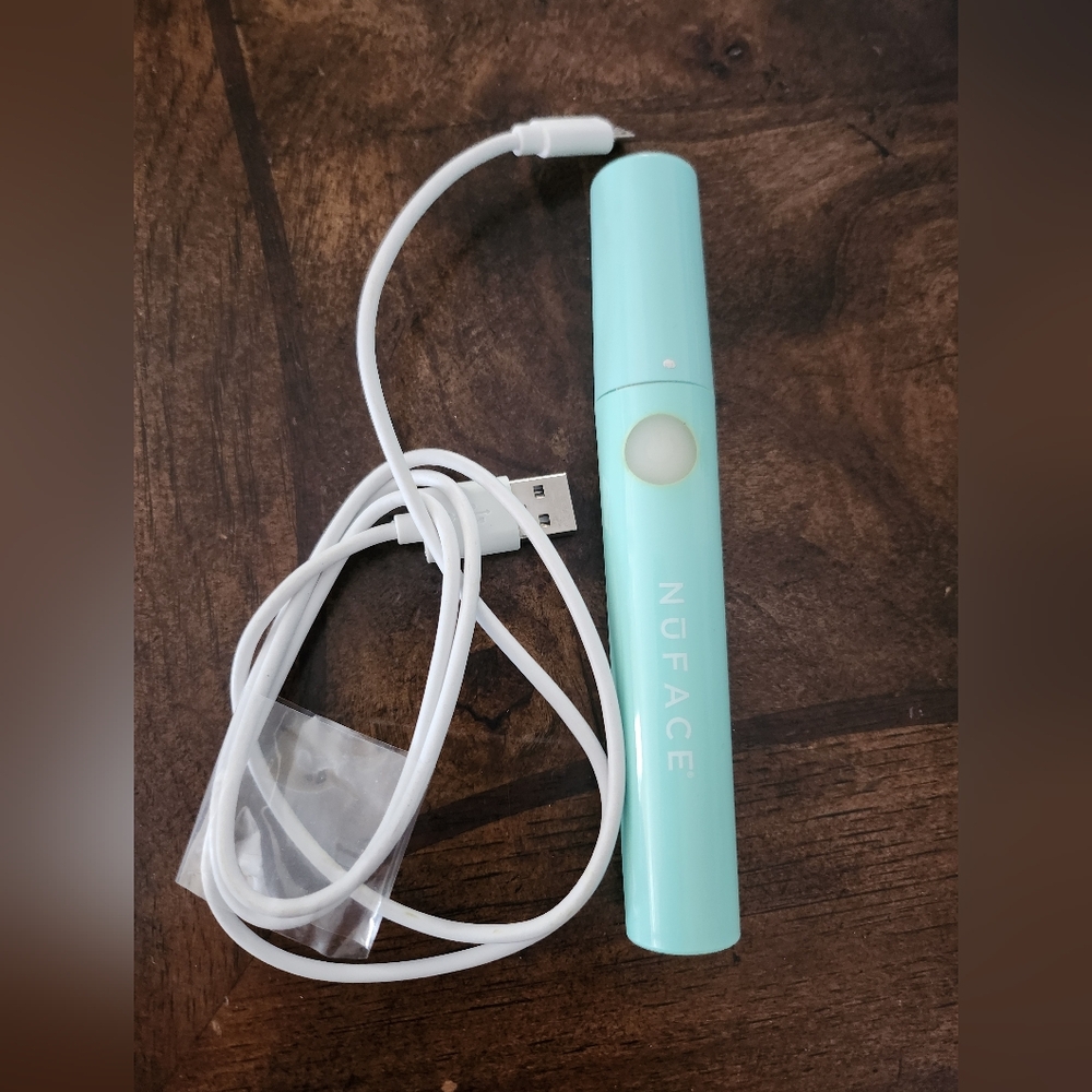 Nuface Microcurrent Device for Eyes, Lips & Lines